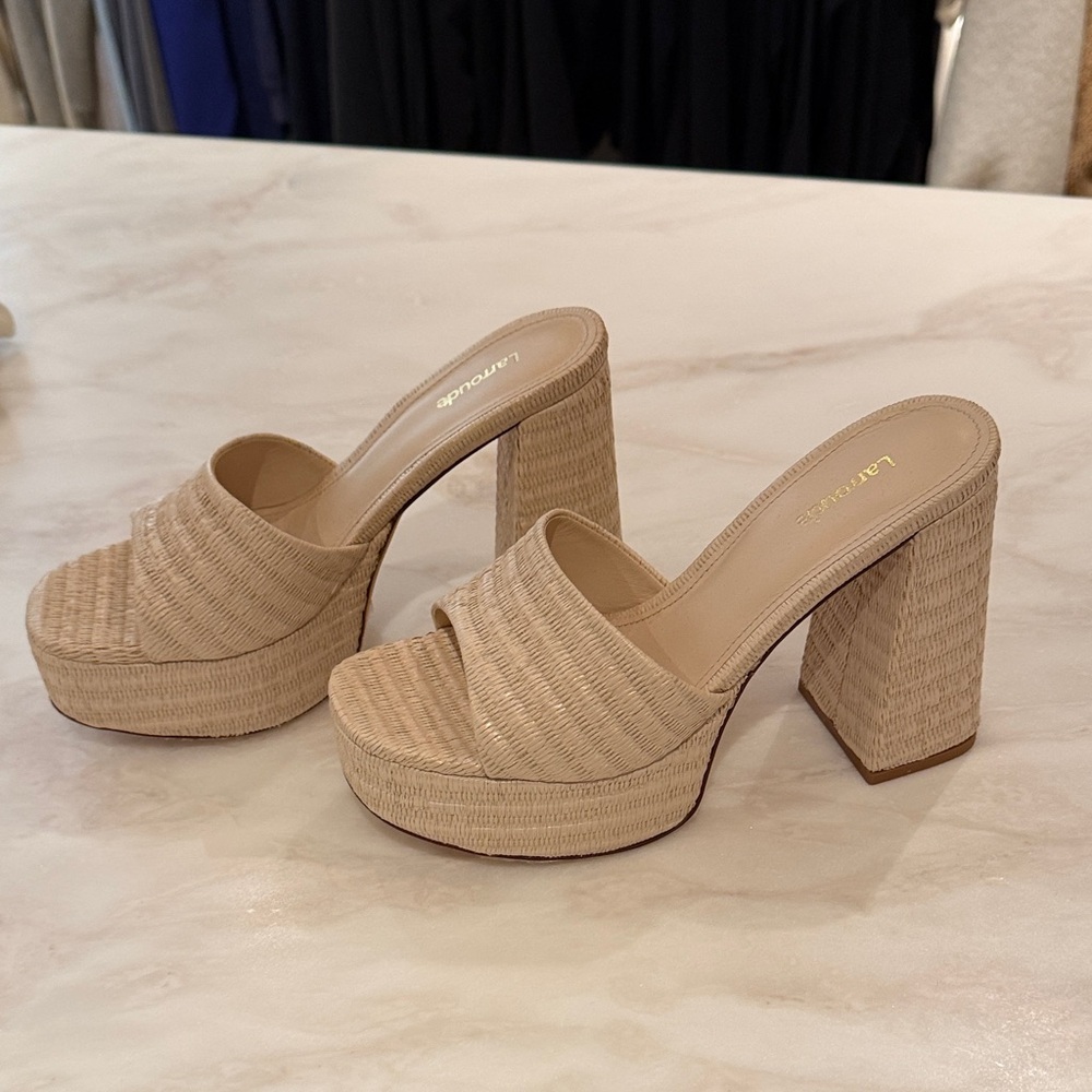 LARROUDE NEW | Beige rattan Platform Slide Heels (sz 8)